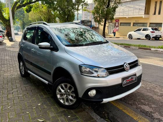 VOLKSWAGEN CROSSFOX 1.6 MI FLEX 8V 4P MANUAL VOLKSWAGEN CROSSFOX 1.6 MI FLEX 8V 4P MANUAL